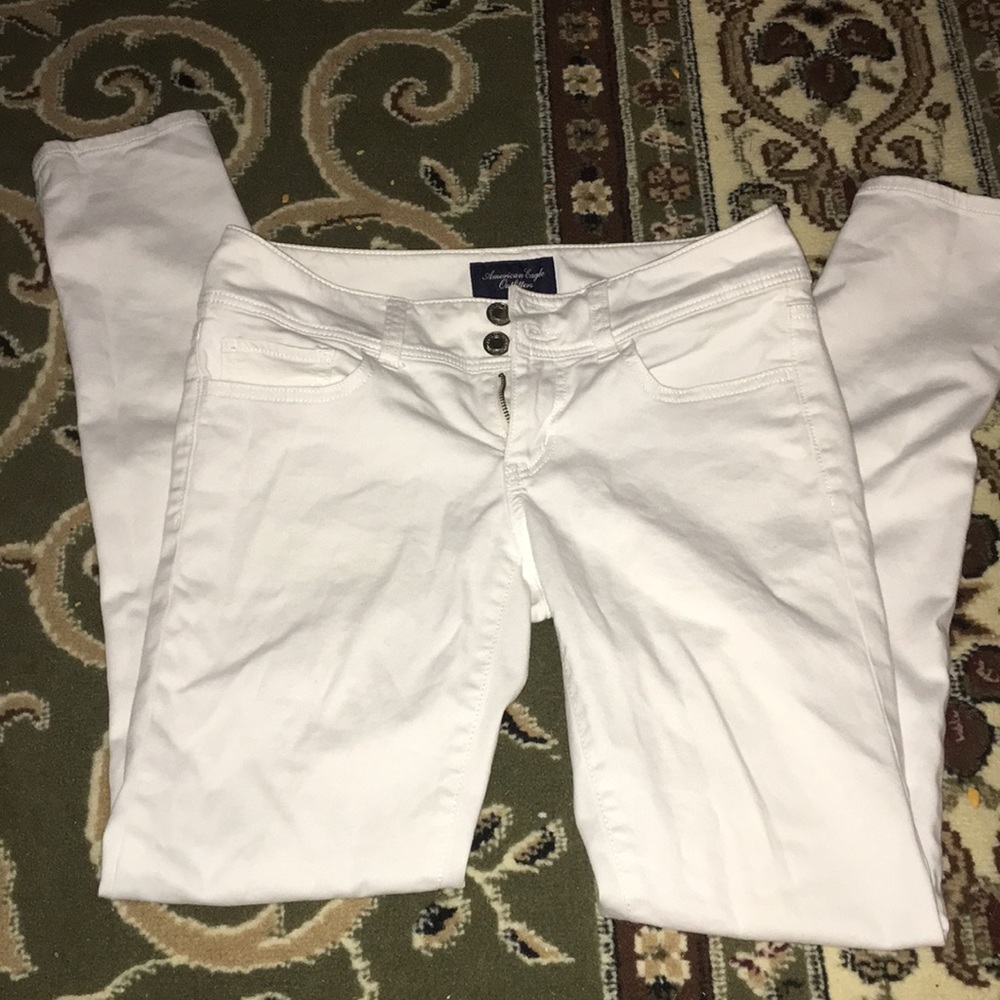 White American eagle jeans